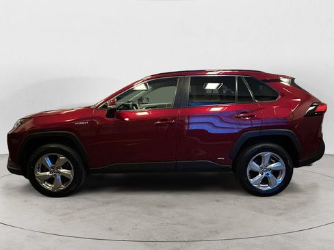 Used 2021 Toyota RAV4 XLE Premium AWD/4WD image 2