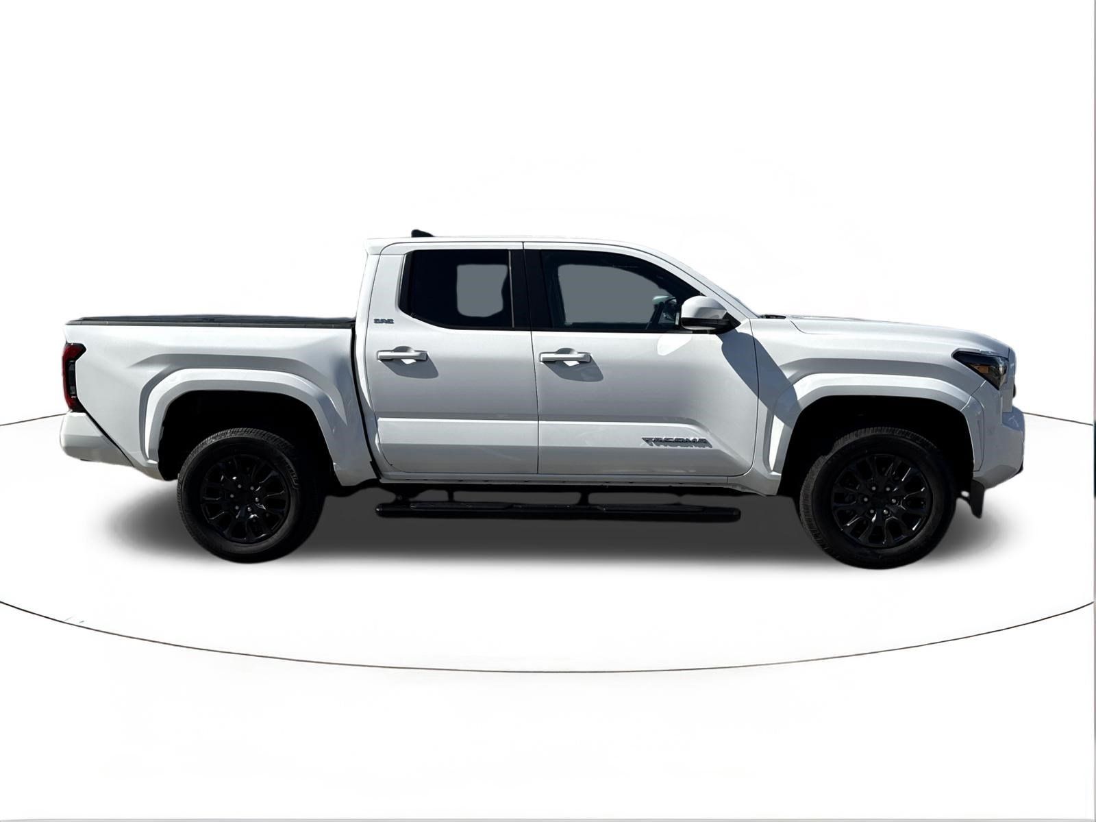 Used 2024 Toyota Tacoma SR5 RWD image 2