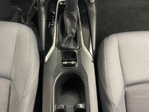 Used 2025 Toyota Corolla Cross AWD Hybrid image 16