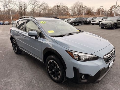 Certified 2022 Subaru Crosstrek 2.0i Premium w/ Moonroof Package image 7