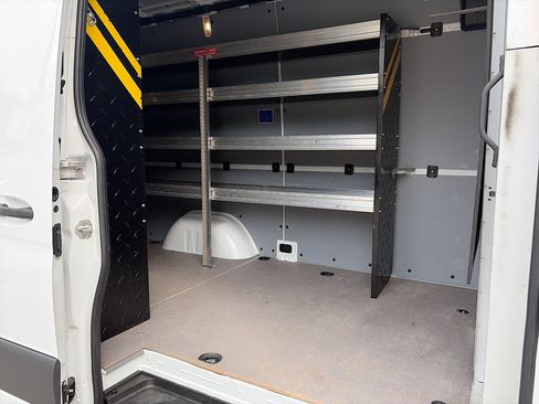 Used 2022 Mercedes-Benz Sprinter 1500 image 31