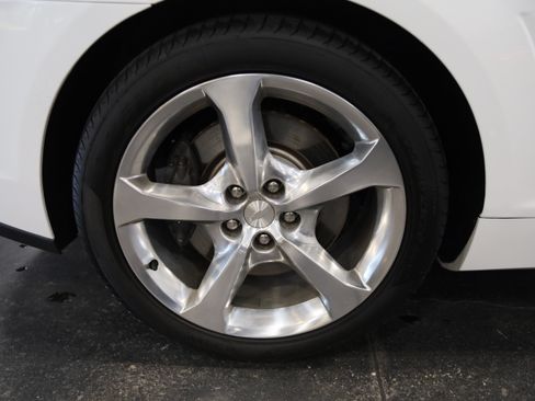 Used 2015 Chevrolet Camaro SS w/ RS Package RWD image 11