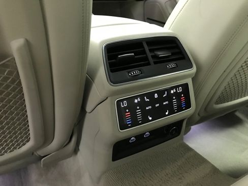 Used 2023 Audi A6 Premium Plus w/ Premium Plus Package AWD/4WD image 13