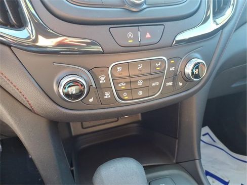 Used 2023 Chevrolet Equinox RS image 18