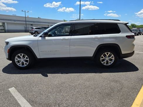 Used 2023 Jeep Grand Cherokee L Limited w/ Luxury Tech Group II AWD/4WD image 31