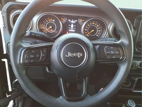 Used 2019 Jeep Wrangler Unlimited Sport AWD/4WD image 22
