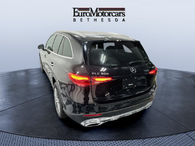 New 2027 Mercedes-Benz GLC 300 4MATIC image 2