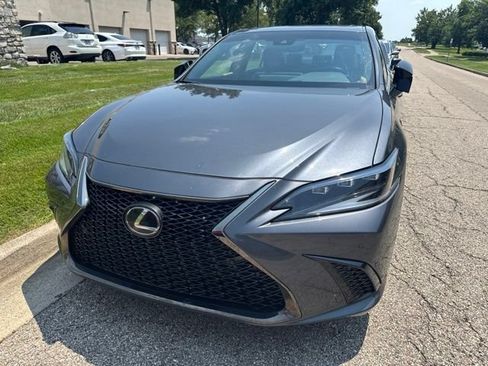 Used 2025 Lexus ES 300h F Sport w/ Accessory Package (Z1) FWD image 2