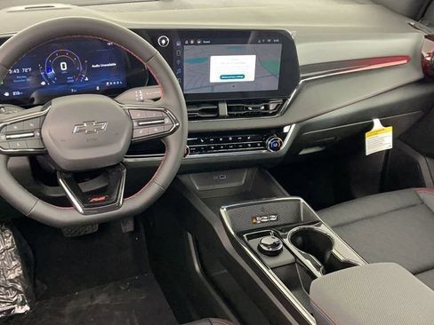 New 2025 Chevrolet Equinox RS image 15