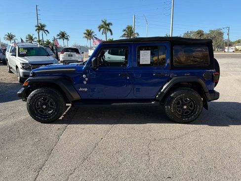 Used 2018 Jeep Wrangler Unlimited Sport S image 4
