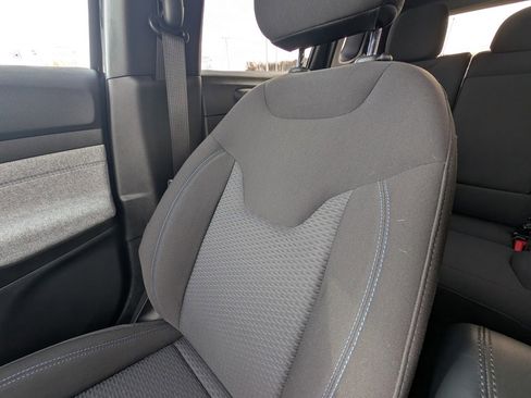 Used 2024 Jeep Compass Sport image 12