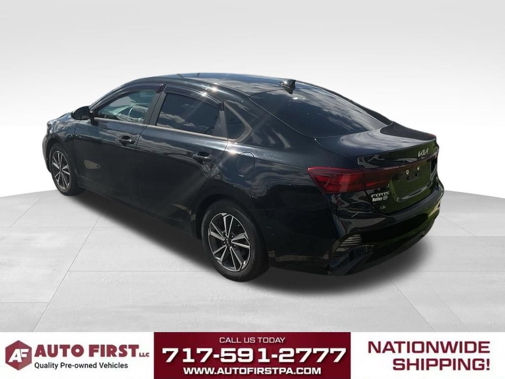 Used 2022 Kia Forte LXS FWD image 4