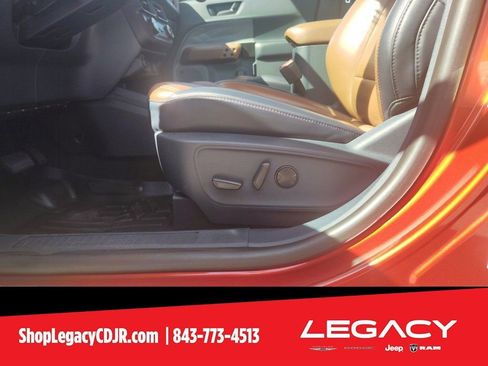 Used 2022 Ford Maverick Lariat w/ Lariat Luxury Package image 13