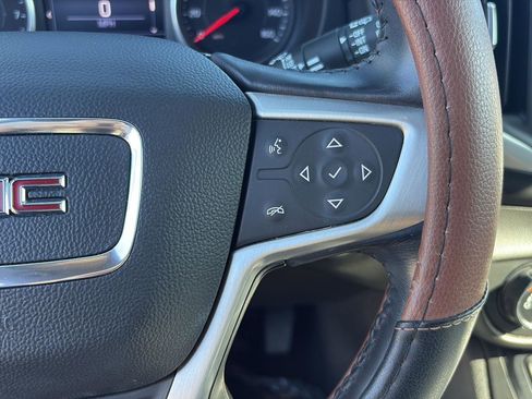 Used 2020 GMC Terrain SLE image 16