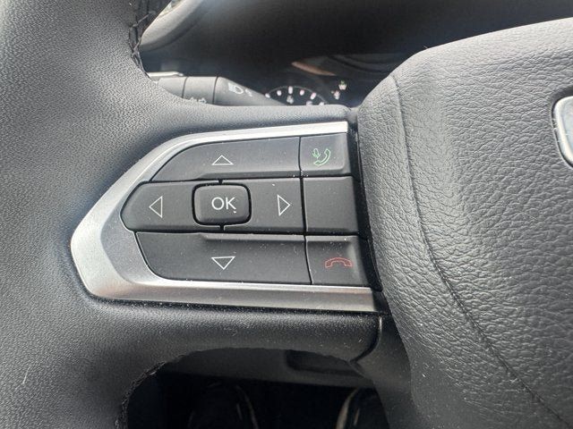 Used 2023 Jeep Compass Limited AWD/4WD image 17