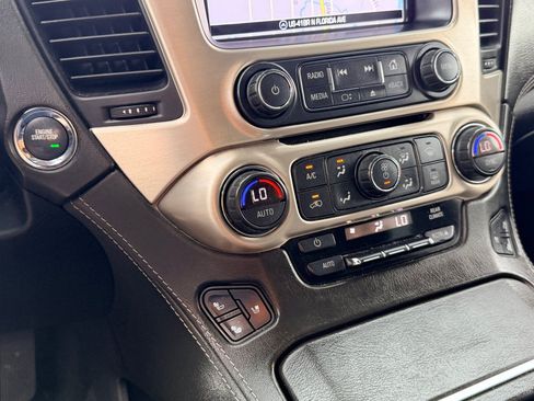 Used 2020 GMC Yukon Denali AWD/4WD image 18