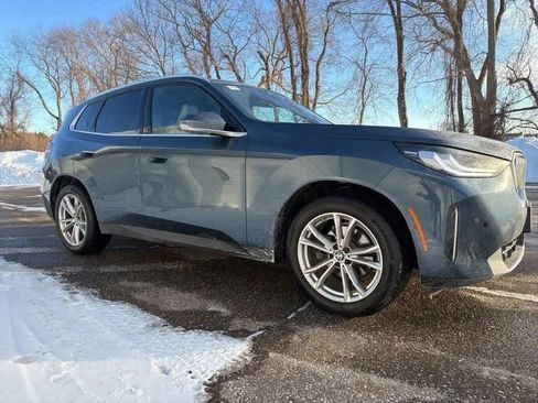 Used 2025 BMW X3 xDrive30i w/ Convenience Package image 2