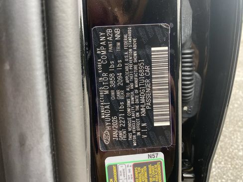 Certified 2026 Hyundai Elantra Sport FWD image 34