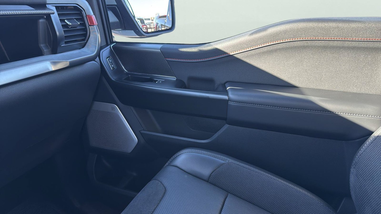 Used 2025 Ford F150 Raptor AWD/4WD image 21