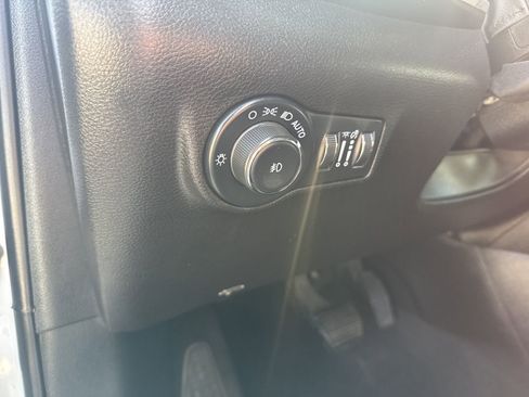 Used 2024 Jeep Compass Limited AWD/4WD image 18