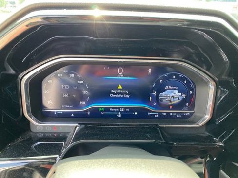 Used 2023 Chevrolet Silverado 1500 LTZ w/ LTZ Premium Package AWD/4WD image 23