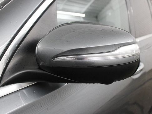 Used 2023 Mercedes-Benz GLS 450 4MATIC image 7