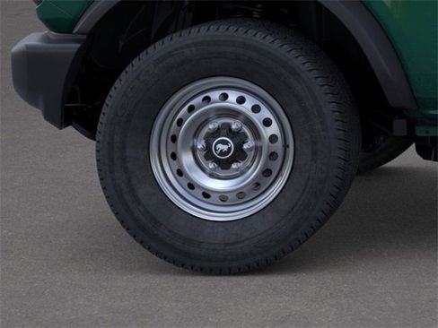 New 2025 Ford Bronco 4-Door image 21