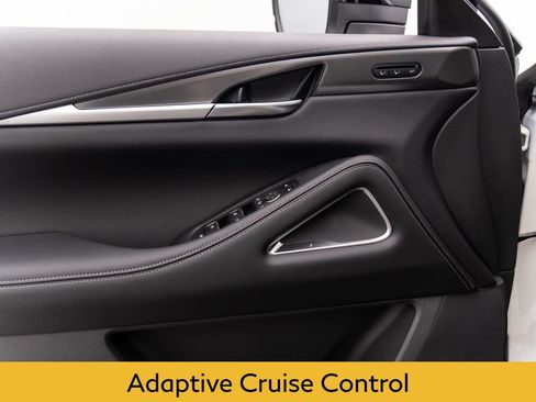 Certified 2025 INFINITI QX60 Luxe w/ Black Edition image 9