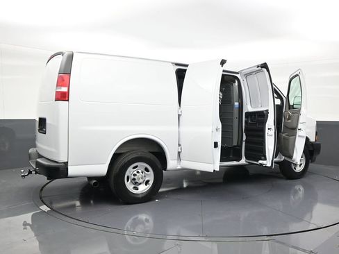 Used 2025 Chevrolet Express 2500 w/ Driver Convenience Package RWD image 29