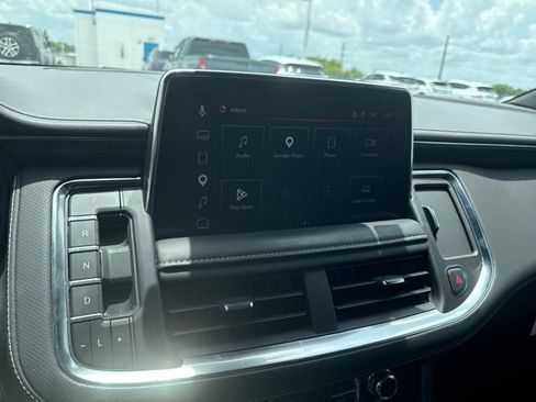 Used 2023 GMC Yukon XL SLT w/ SLT Luxury Package RWD image 8