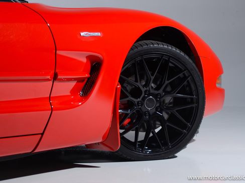 Used 2001 Chevrolet Corvette Z06 w/ Memory Pkg image 16