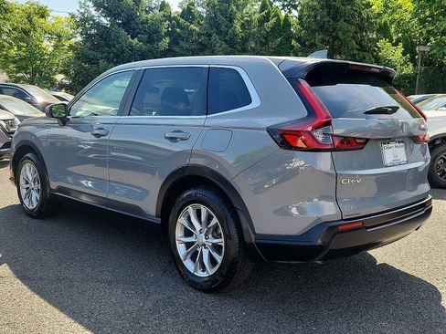Used 2023 Honda CR-V EX image 4