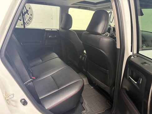 Used 2024 Toyota 4Runner TRD Off-Road Premium w/ Moonroof Package AWD/4WD image 18