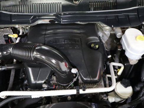 Used 2015 RAM 3500 SLT AWD/4WD image 68