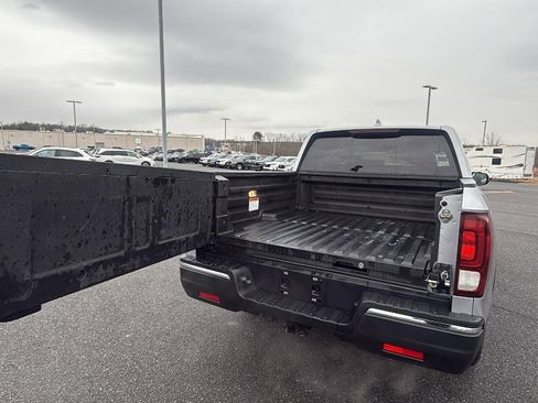 Used 2019 Honda Ridgeline Sport image 22
