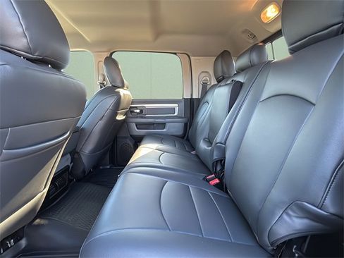 Used 2018 RAM 3500 SLT w/ Luxury Group image 20