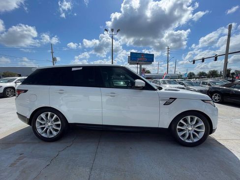 Used 2014 Land Rover Range Rover Sport HSE AWD/4WD image 3