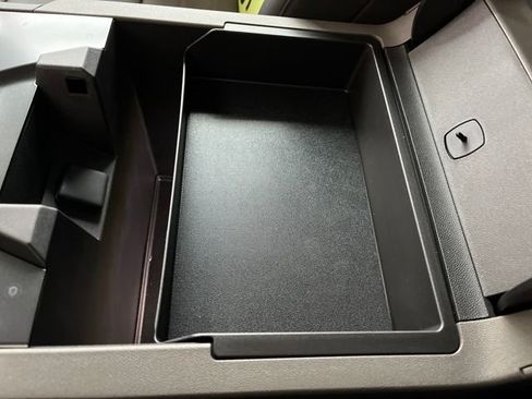 New 2025 GMC Hummer EV 2X w/ LPO, Dark Essentials Package image 21