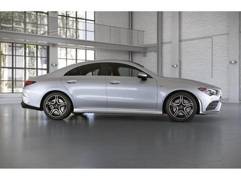 Certified 2022 Mercedes-Benz CLA 35 AMG 4MATIC image 16