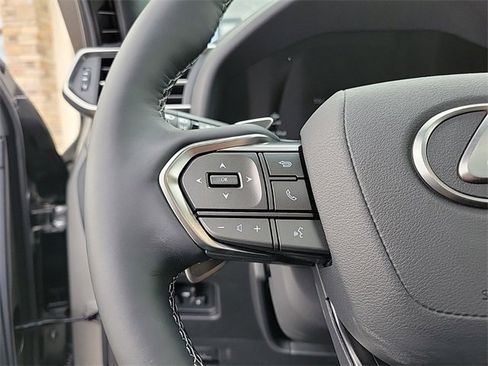 New 2025 Lexus LX 600 4WD w/ Premium Package image 22