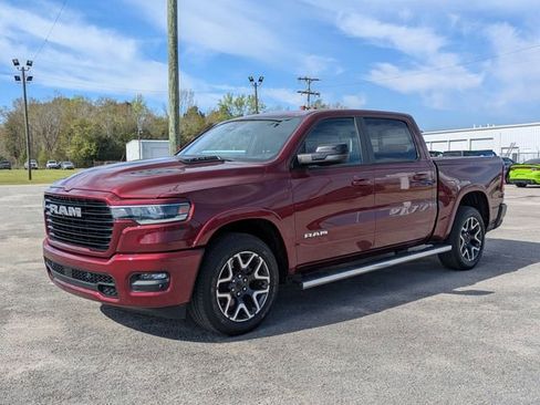 Used 2025 RAM 1500 Laramie w/ Sport Appearance Package image 7