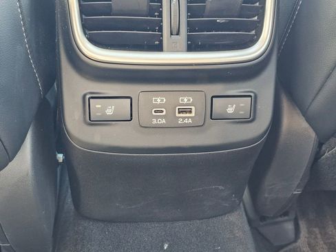 Used 2023 Subaru Outback Limited AWD/4WD image 17