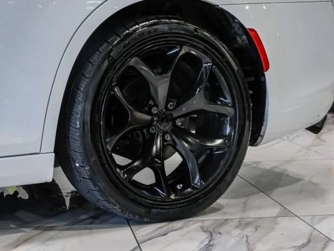 Used 2022 Chrysler 300 S w/ Comfort Group RWD image 76