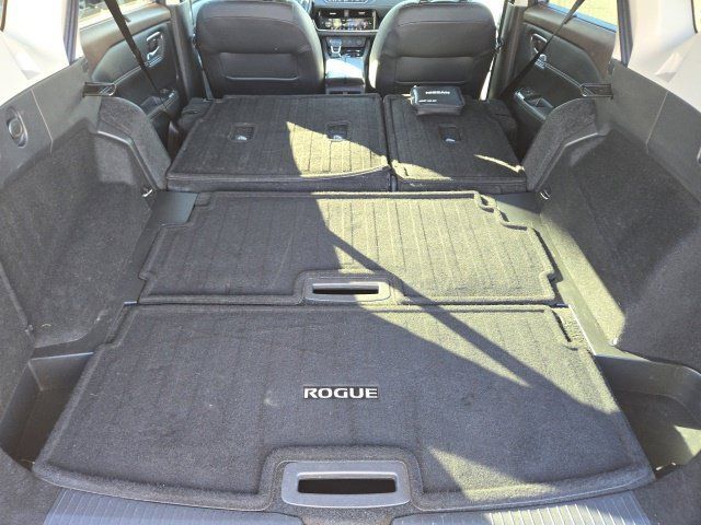Used 2021 Nissan Rogue SL AWD/4WD image 17