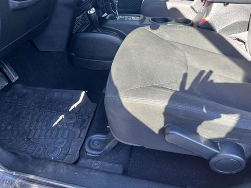 Used 2017 Jeep Wrangler Unlimited Sport w/ Connectivity Group image 11