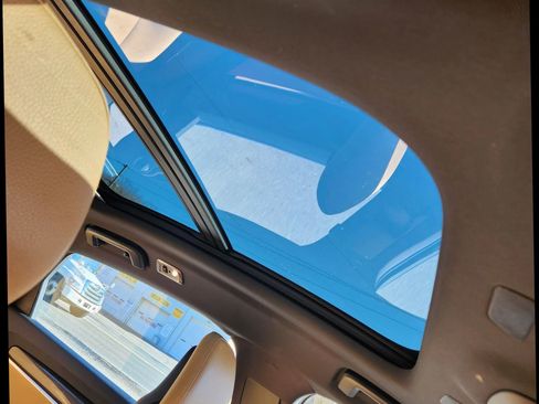 Used 2019 Volvo S90 T6 Momentum image 18