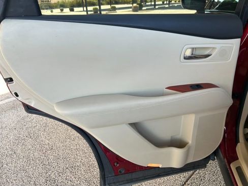 Used 2010 Lexus RX 350 2WD image 18