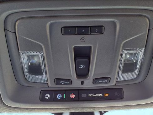 Used 2021 GMC Sierra 1500 SLT image 17