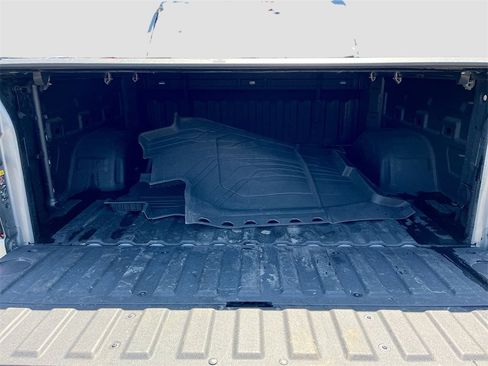 Used 2023 Chevrolet Silverado 1500 Custom image 25