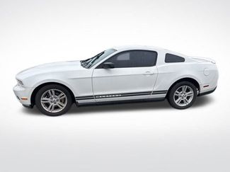 Used 2010 Ford Mustang Coupe video 2